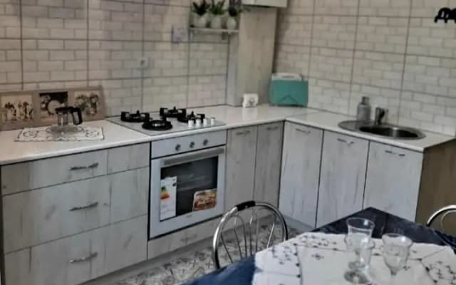 Квартира Приморская 33
