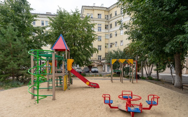Апартаменты с Видом на Театр Камала