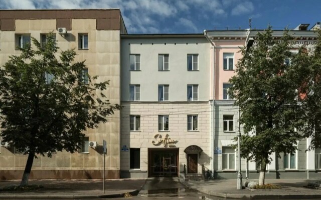 Отель София