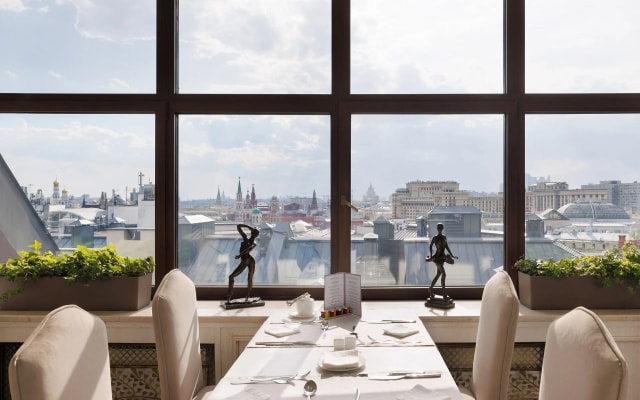 Отель The St. Regis Moscow Nikolskaya