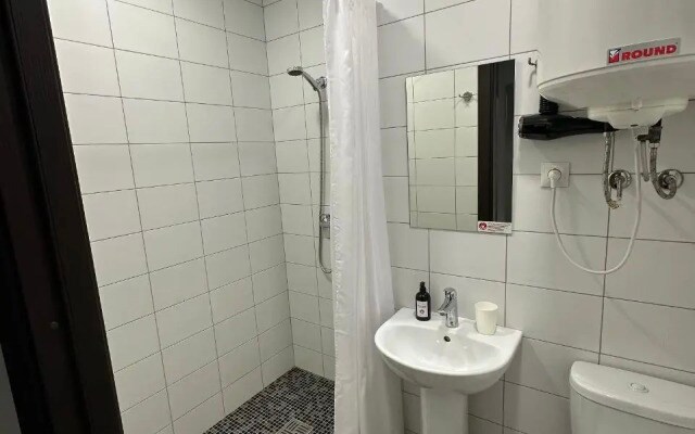 Отель RedFox в центре