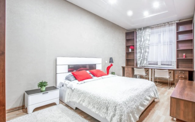 Апартаменты Big city Apartment