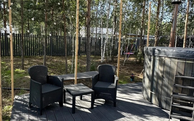 Частный дом Green Grass House
