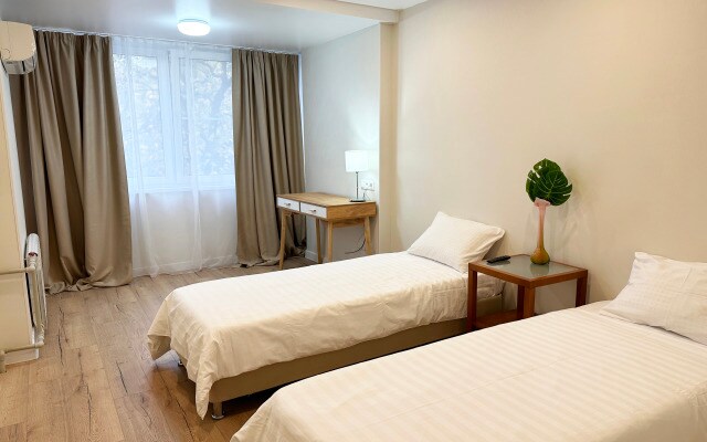 Квартира Цвет Моря Улица Роз 2-Комнатная