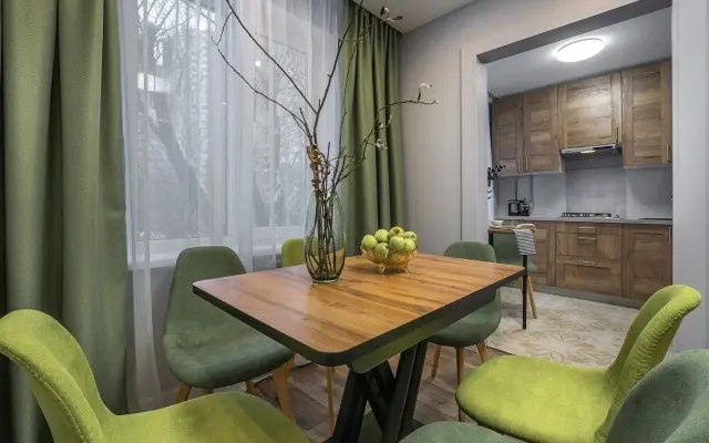 Квартира трехкомнатная Queenstay Остров мечты на Коломенской
