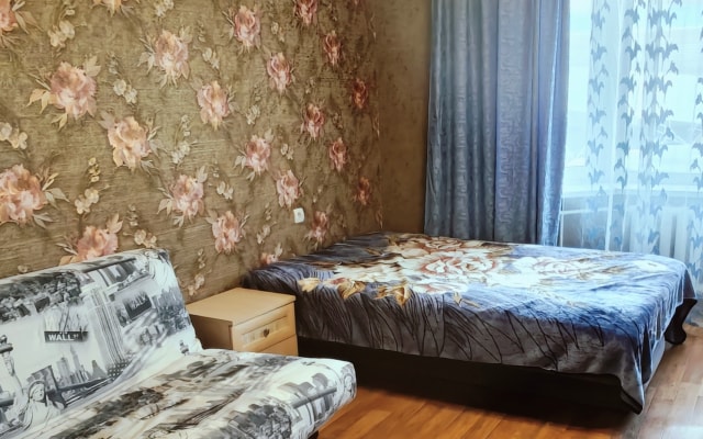 Квартира рядом НГДУ, ТРЦ Бумеранг, Каток