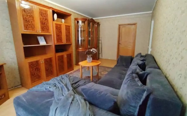 Квартира GoldApart Мантулинская 2