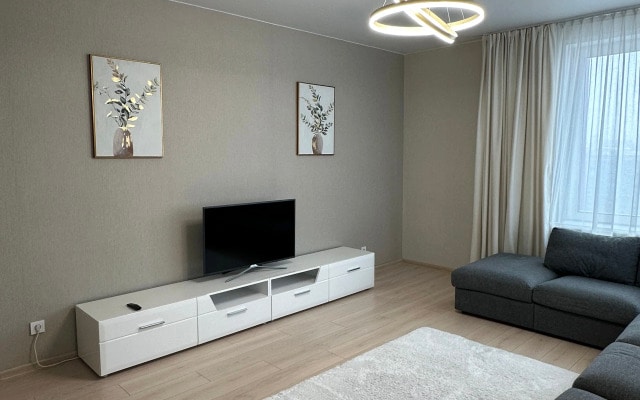 Квартира Krasroom с 3 комнатами в ЖК Параллели
