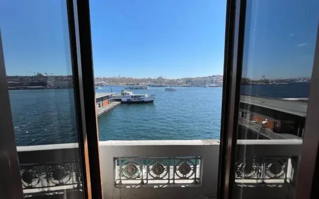 Отель Weingart Seaside