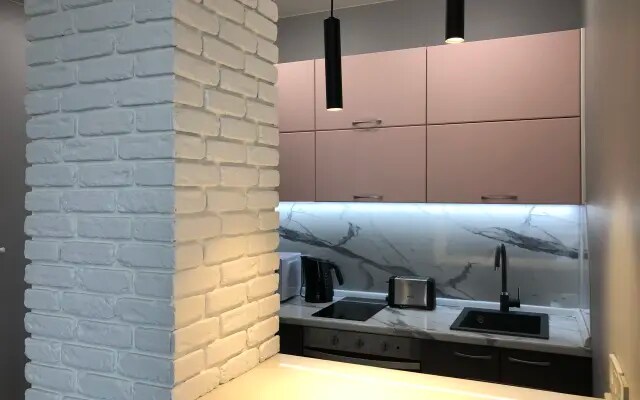 Апартаменты Central Bay Studios Near the Station 1