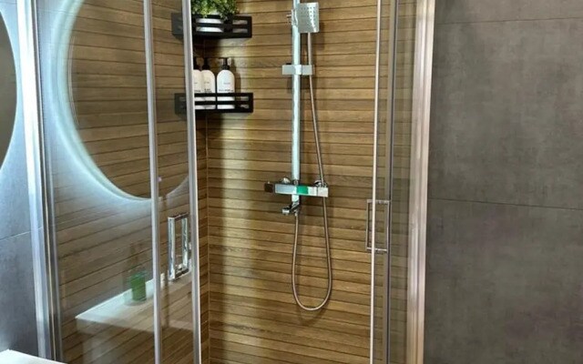 Квартира Krasroyal рядом с ТРЦ Планетой