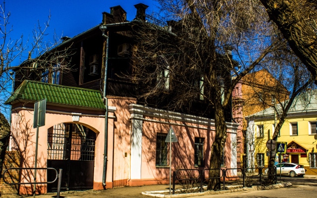 Меблированные комнаты U