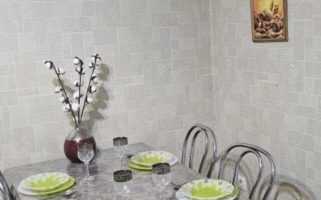Квартира на Крымских партизан 4