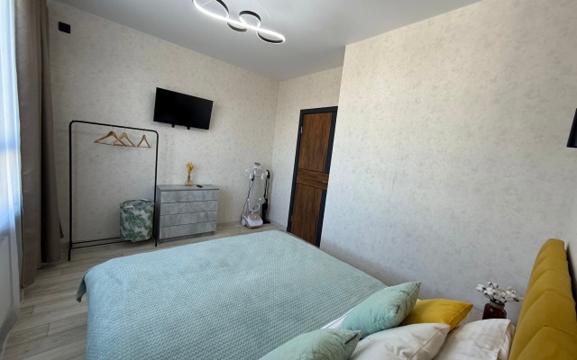 Квартира с дизайнерским ремонтом Shumiloff Apartments
