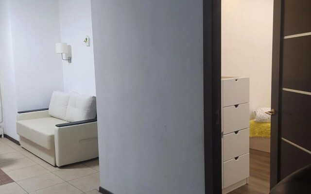 Dvukhkomnatnye Naprotiv Akvaparka Apartments