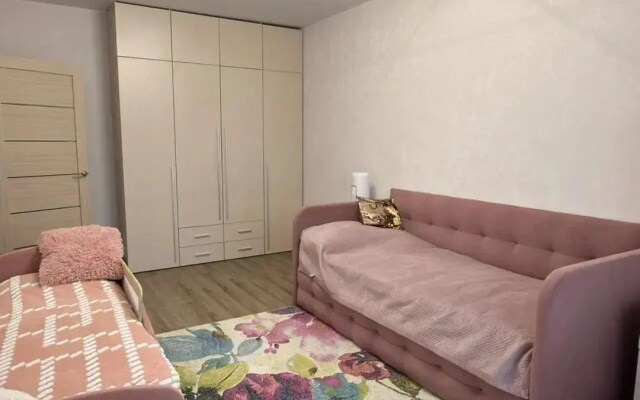 Квартира ЖК Союз на 6 этаже рядом с аэропортом и хорошим видом
