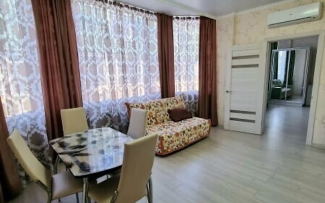 Апартаменты №8  на Пионерском Проспекте 114В