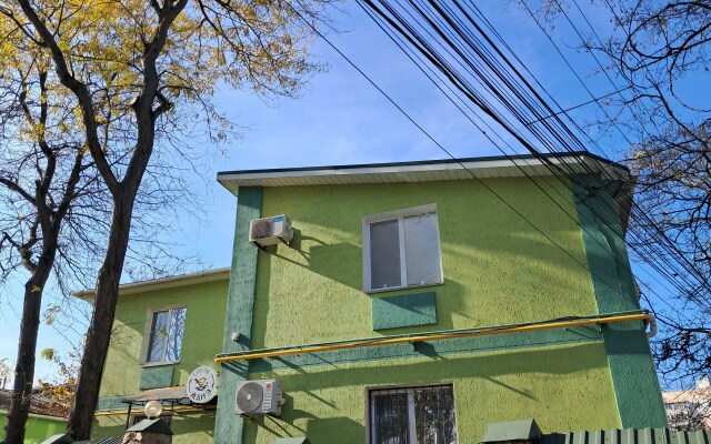 Отель Жанэ