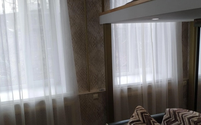V Tihom Tsentre Apartments