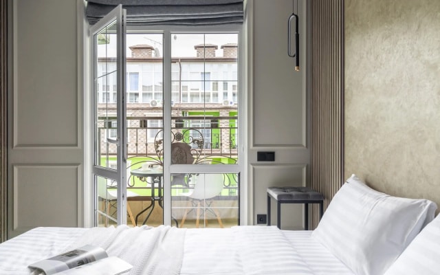 Апартаменты Red Apartments Арт Лайт Сити Мэлори