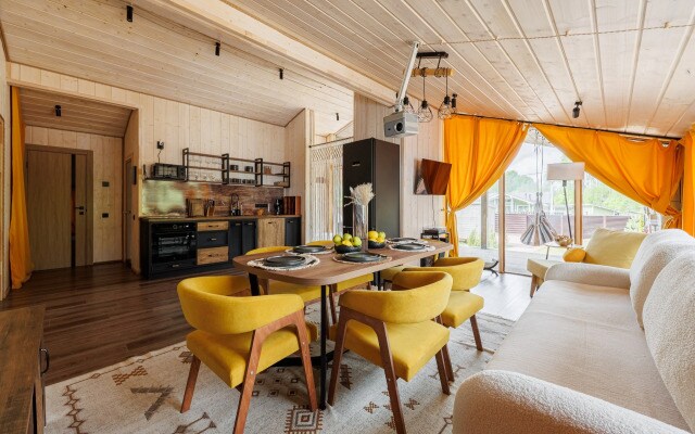 Частный дом Teplo House Васильевка