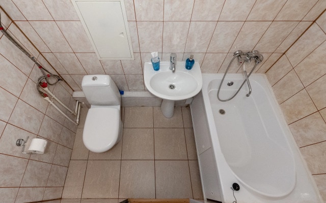 Apartment ALLiS-HALL on Chelyuskintsev 23