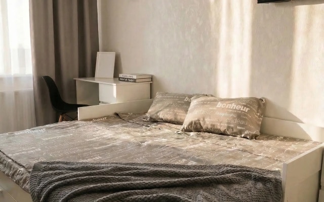 Квартира Уютная в 15м Мкр