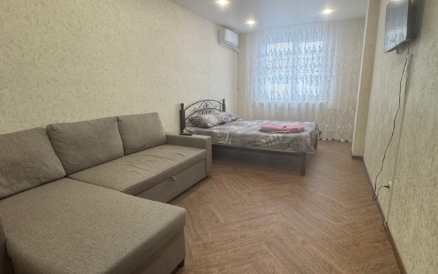 Квартира на проспекте Ливанова, 13