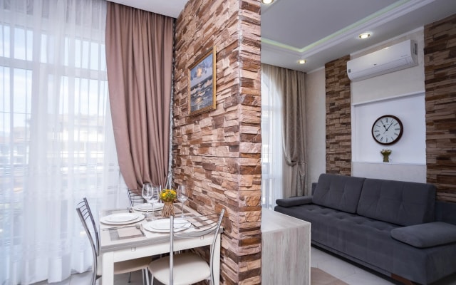 Апартаменты Red Apartments Арт Лайт Сити Апартамент Роллан