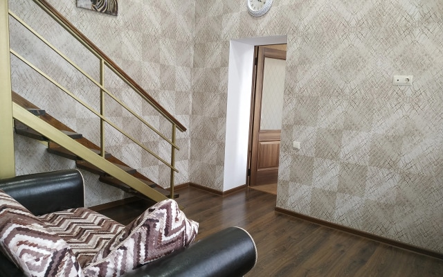 V Tihom Tsentre Apartments