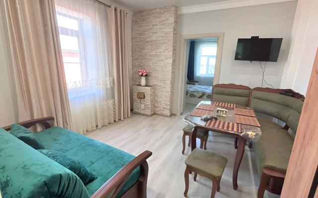 Апартаменты Двухкомнатные на ул. Гагарина, д.58, кв.2
