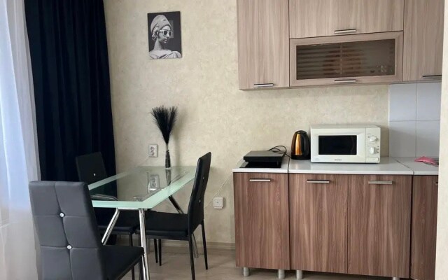 Квартира AppartDeLuxe Взлетная 7К