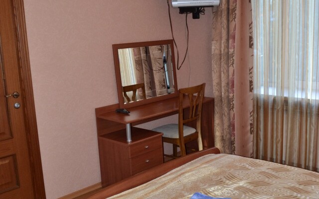 Квартира в Доме над Рестораном Тундра