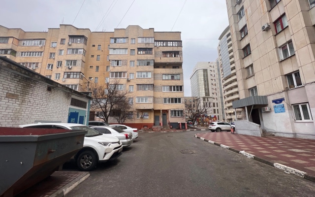 Квартира 2х комнатная на Народном Бульваре 77