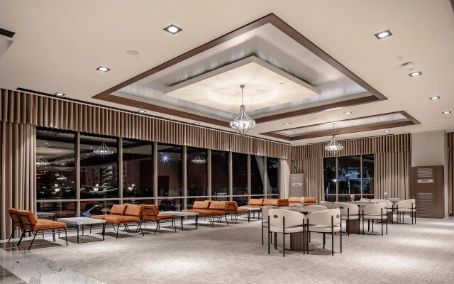 Grand Harilton Hotel