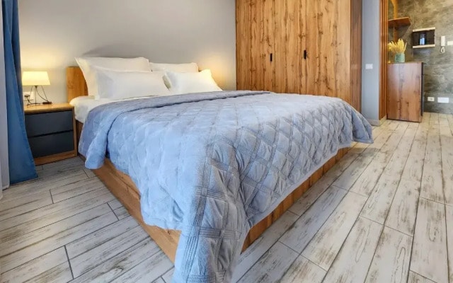 Апартаменты Comfort Home Вип в Метрополис 3