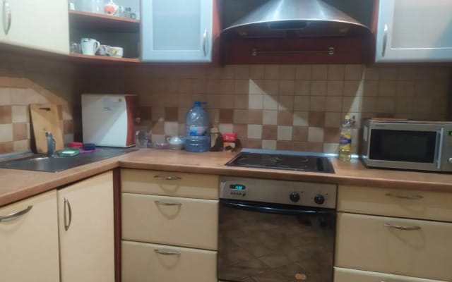 Квартира трехкомнатная возле западного рынка