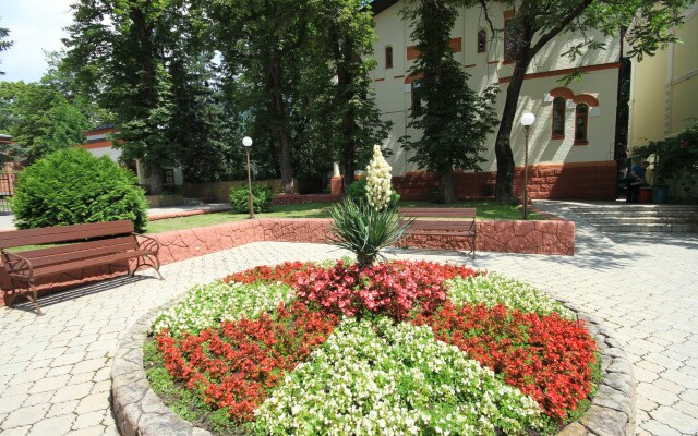 Шаляпинъ (Кисловодск)