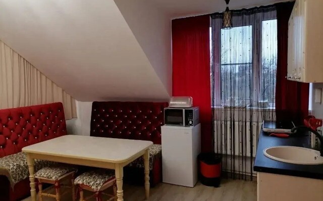 Квартира 2х Комнатная Vip-студия Красная