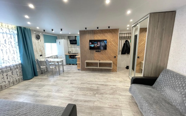 Квартира на Крестовой 128