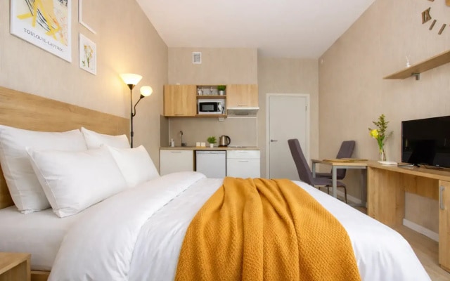 Апартаменты Студия Natalie Apartments Пулковское шоссе 14с6