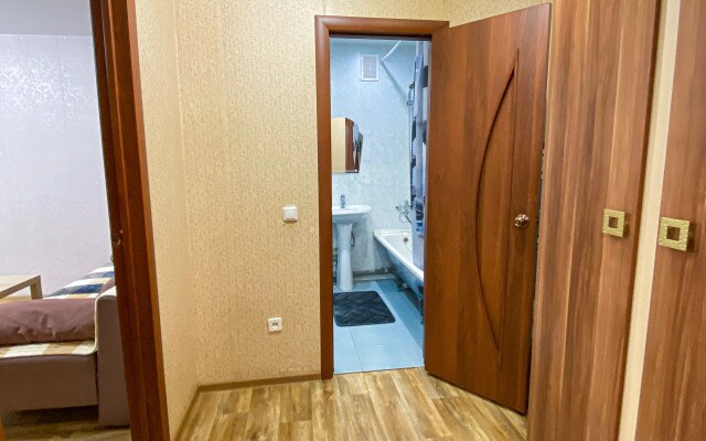 Квартира Рядом с Ледовой Ареной и Футбольным Манежем
