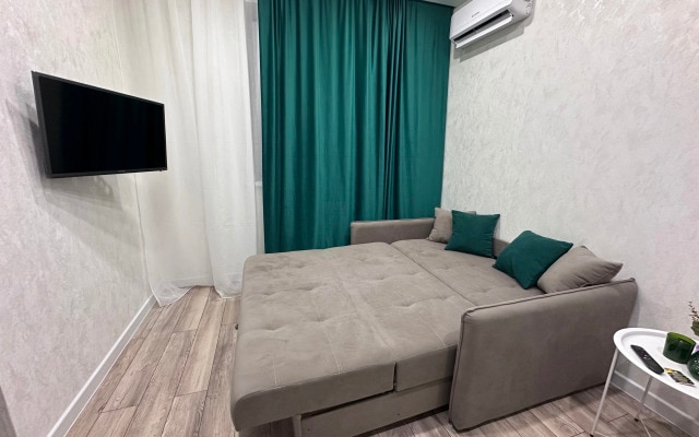 Квартира Студия Изумруд 21 этаж