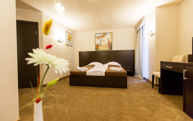 Отель Лафер Ренессанс Hotel & SPA