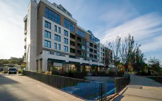 Апартаменты Rusel Park Residence