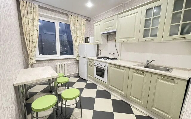 Квартира на улице Братьев Жабровых 3