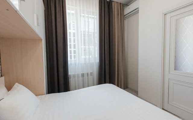 Апартаменты Red Apartments Арт Лайт Сити Винсент