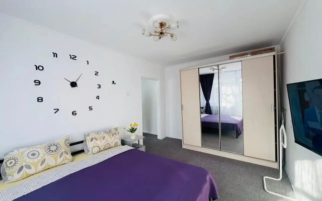 Apartamenty SpatiNaKrovati na ulice El'blongskaya 15