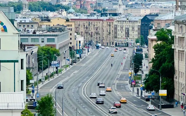 Апартаменты Два Города у метро Октябрьская