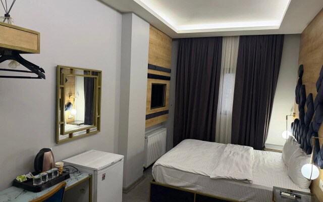Lily Airport Otel